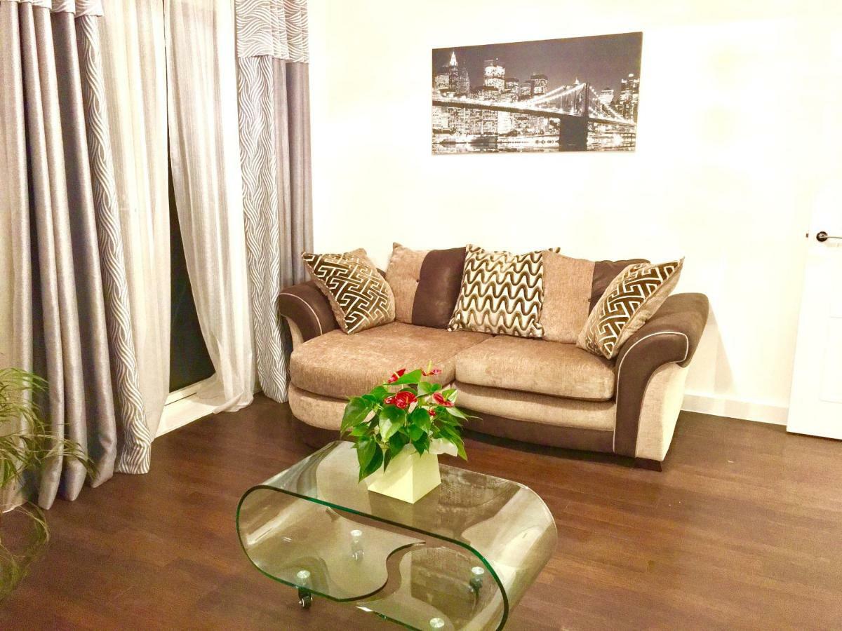 2-Bedrooms Modern Apartment Next To Velodrome, Lounge, Balcony, Parking, Abba Londres Exterior foto