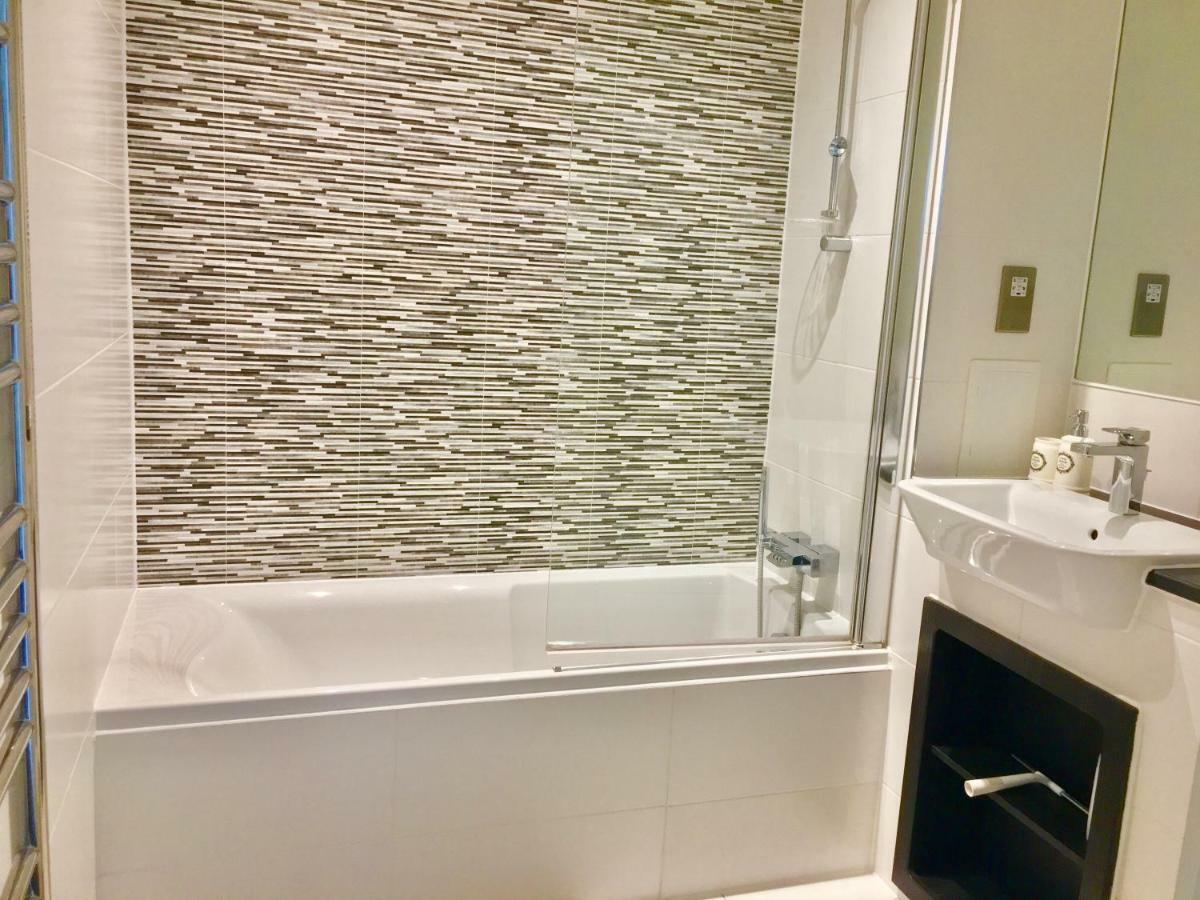 2-Bedrooms Modern Apartment Next To Velodrome, Lounge, Balcony, Parking, Abba Londres Exterior foto