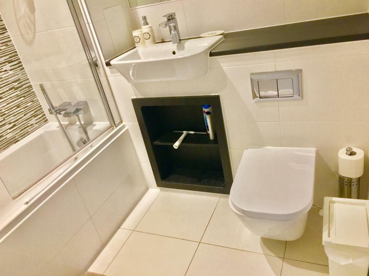 2-Bedrooms Modern Apartment Next To Velodrome, Lounge, Balcony, Parking, Abba Londres Exterior foto